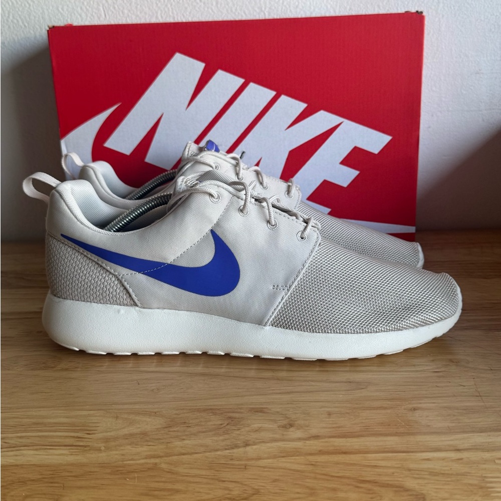 Nike Roshe desert sand